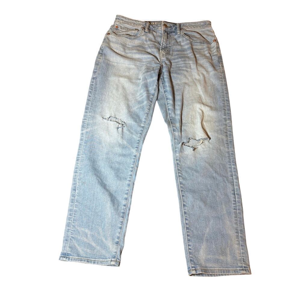 American Eagle mens jeans size 31 x 30 in great condition hole slits in knees